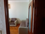 Satılır 3 otaqlı 100 m2 köhnə tikili Ayna Sultanova heykəli