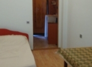 İcarəyə verilir 1 otaqlı 40 m2 köhnə tikili 28 May m.