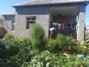 Satılır 4 otaqlı 300 m2 həyət evi Binə