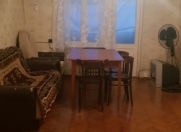 İcarəyə verilir 3 otaqlı 65 m2 köhnə tikili Gənclik m.