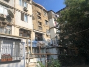 Satılır 1 otaqlı 35 m2 köhnə tikili Bakı Dövlət Universiteti