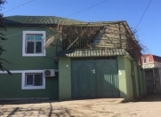 Satılır 7 otaqlı 200 m2 həyət evi Bakıxanov