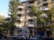 Satılır 1 otaqlı 36 m2 köhnə tikili Hüseyn Cavid parkı