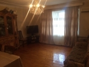 Satılır 3 otaqlı 70 m2 köhnə tikili Badamdar