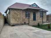 Satılır 3 otaqlı 3 m2 həyət evi Şəki