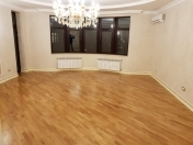 Satılır 3 otaqlı 170 m2 yeni tikili 28 May m.