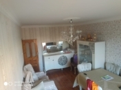 Satılır 3 otaqlı 68 m2 köhnə tikili Ukrayna dairəsi