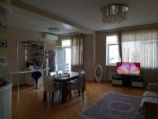 Satılır 2 otaqlı 106 m2 yeni tikili 28 May m.
