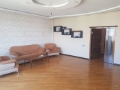 İcarəyə verilir 2 otaqlı 90 m2 yeni tikili 20 yanvar m.