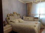 Satılır 4 otaqlı 184 m2 yeni tikili Nizami m.