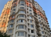 Satılır 4 otaqlı 240 m2 yeni tikili 28 May m.