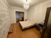 Satılır 3 otaqlı 90 m2 köhnə tikili 9 mkr
