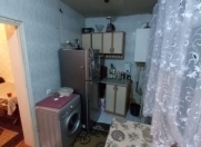 İcarəyə verilir 3 otaqlı 70 m2 köhnə tikili Y.Günəşli