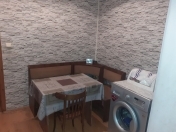 Satılır 2 otaqlı 60 m2 köhnə tikili Port Baku