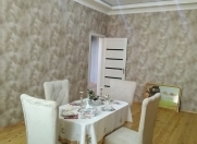 Satılır 4 otaqlı 300 m2 həyət evi Y.Ramana