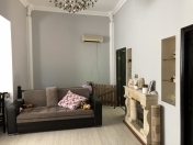 Satılır 4 otaqlı 120 m2 villa Beşmərtəbə