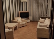 İcarəyə verilir 3 otaqlı 100 m2 yeni tikili Tibb Universiteti