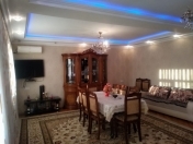 Satılır 5 otaqlı 120 m2 köhnə tikili Qaraçuxur