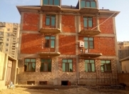 Satılır 20 otaqlı 900 m2 villa Qaraçuxur