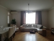 Satılır 3 otaqlı 125 m2 yeni tikili Nizami m.