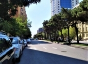 Satılır 7 otaqlı 800 m2 obyekt Rusiya səfirliyi