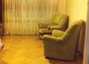 İcarəyə verilir 2 otaqlı 45 m2 köhnə tikili Nizami m.