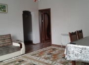 Satılır 4 otaqlı 120 m2 həyət evi 28 Mall