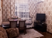 Satılır 2 otaqlı 60 m2 köhnə tikili Qara Qarayev m.