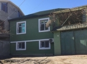 Satılır 6 otaqlı 220 m2 həyət evi Bakıxanov