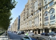 Satılır 3 otaqlı 130 m2 köhnə tikili Nizami m.