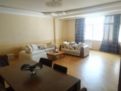 Satılır 3 otaqlı 140 m2 yeni tikili Nəsimi r.
