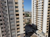Satılır 2 otaqlı 70 m2 yeni tikili Qara Qarayev m.