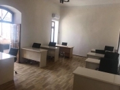 İcarəyə verilir 5 otaqlı 140 m2 obyekt Sahil m.