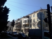 Satılır 2 otaqlı 60 m2 köhnə tikili 8 km
