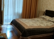 Satılır 3 otaqlı 90 m2 köhnə tikili 8 mkr