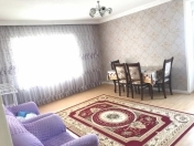 İcarəyə verilir 4 otaqlı 100 m2 köhnə tikili Elmlər Akademiyası m.