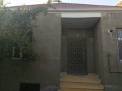 Satılır 3 otaqlı 100 m2 həyət evi Binə