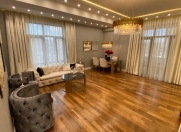 Satılır 4 otaqlı 140 m2 yeni tikili Gənclik m.