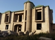 Satılır 10 otaqlı 600 m2 həyət evi Badamdar