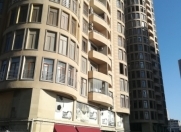 Satılır 5 otaqlı 226 m2 yeni tikili Sevgi parkı