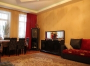 Satılır 3 otaqlı 80 m2 köhnə tikili Nəsimi r.