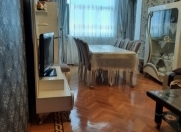 Satılır 4 otaqlı 100 m2 köhnə tikili Qara Qarayev m.