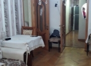 Satılır 3 otaqlı 80 m2 köhnə tikili Yasamal bazarı