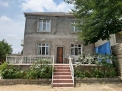 Satılır 5 otaqlı 215 m2 bağ evi Buzovna
