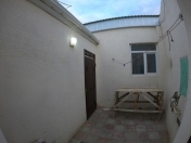 Satılır 2 otaqlı 60 m2 həyət evi Binəqədi