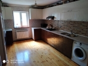 Satılır 4 otaqlı 100 m2 həyət evi Binə