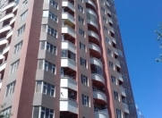 Satılır 5 otaqlı 320 m2 yeni tikili İnşaatçılar m.