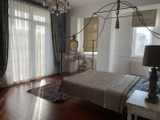 Satılır 4 otaqlı 220 m2 yeni tikili ABŞ səfirliyi