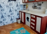 Satılır 2 otaqlı 60 m2 köhnə tikili 8 mkr