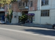 Satılır 1 otaqlı 46 m2 obyekt Nəsimi r.